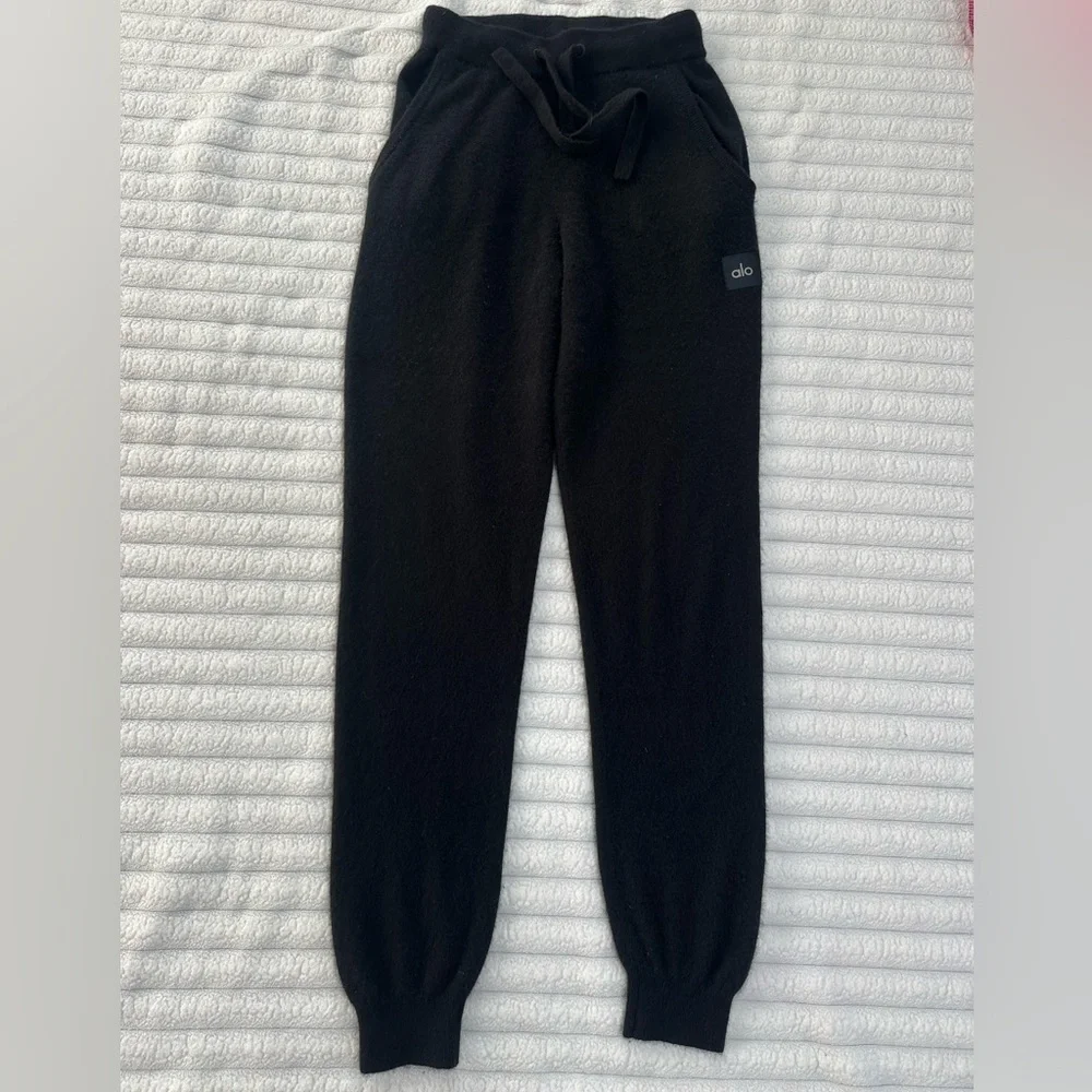ALO Yoga Black Textured Fabric